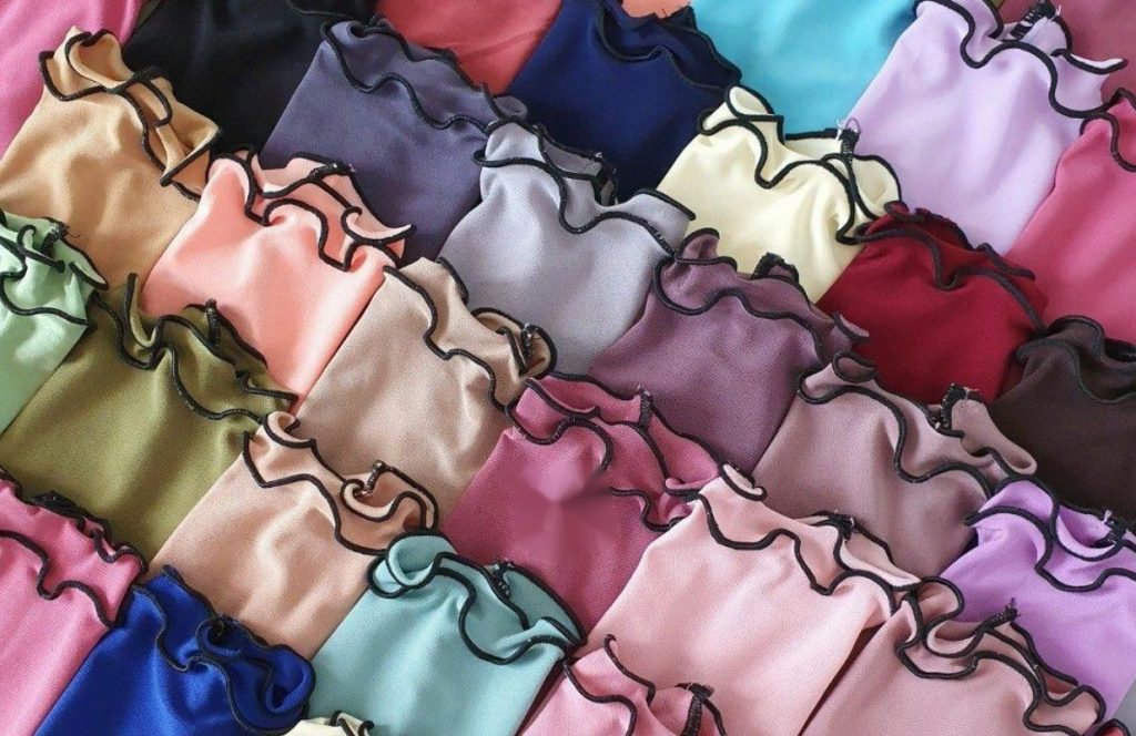 handsock ruffle